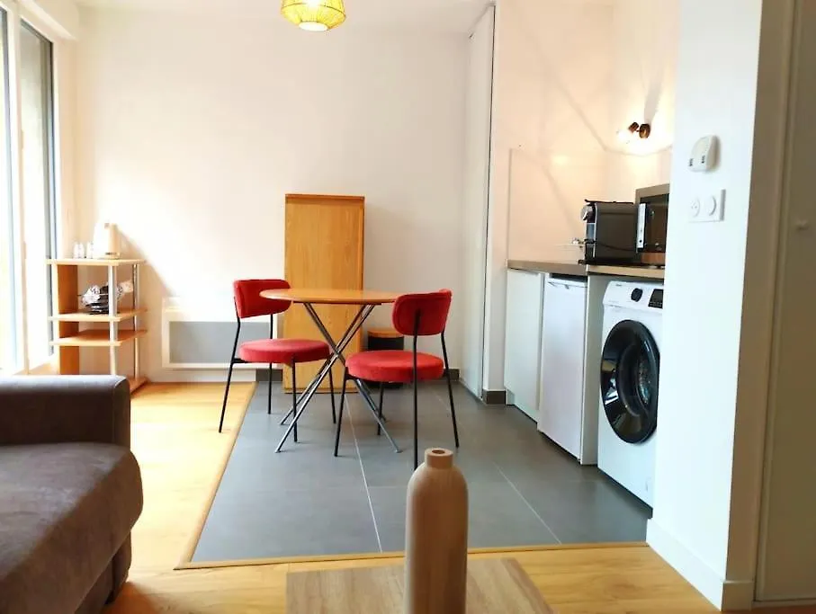Apartment Studio Meuble Centre Ville Aix Les Bains Aix-les-Bains
